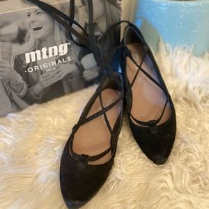 Beautiful, stylish and comfortable black lace up suede flats